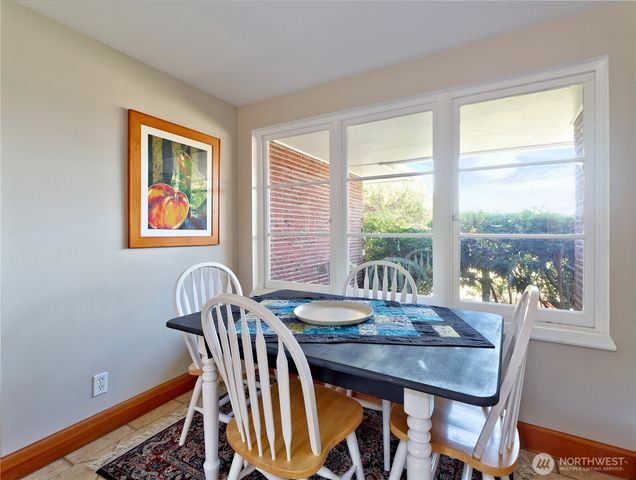1012 Evergreen Drive, Bellevue, WA 98004