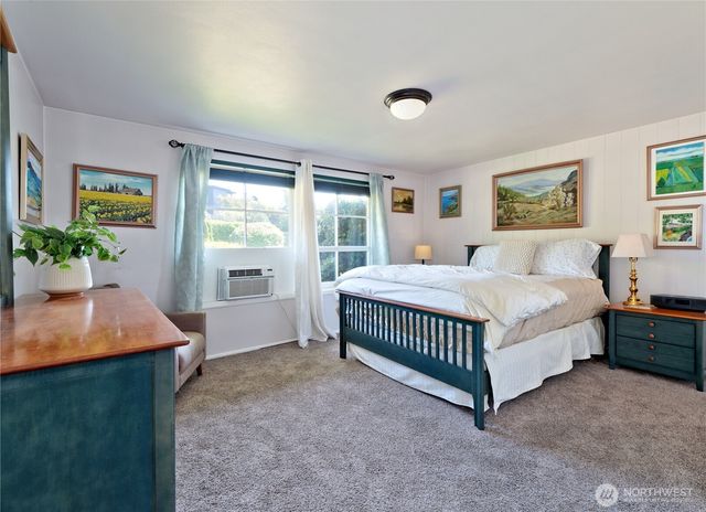 1012 Evergreen Drive, Bellevue, WA 98004