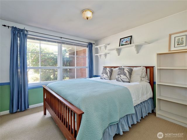 1012 Evergreen Drive, Bellevue, WA 98004
