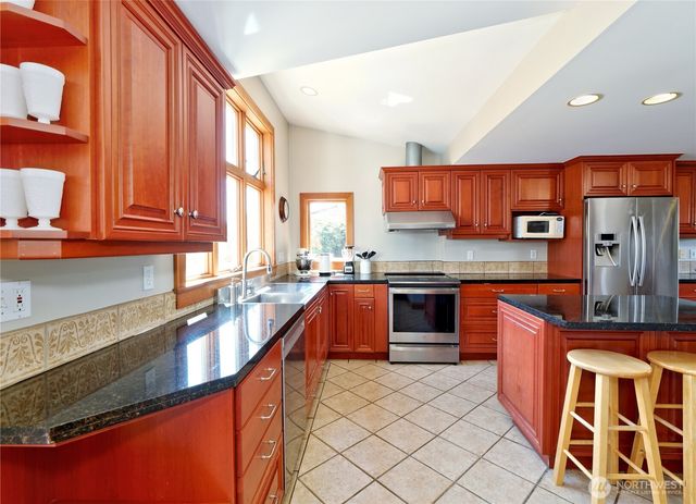 1012 Evergreen Drive, Bellevue, WA 98004