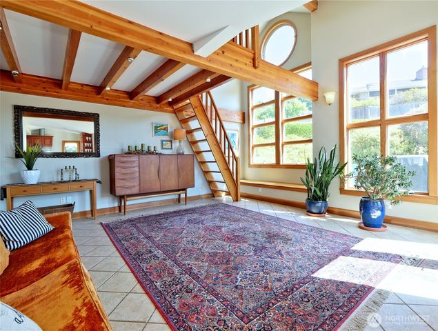 1012 Evergreen Drive, Bellevue, WA 98004