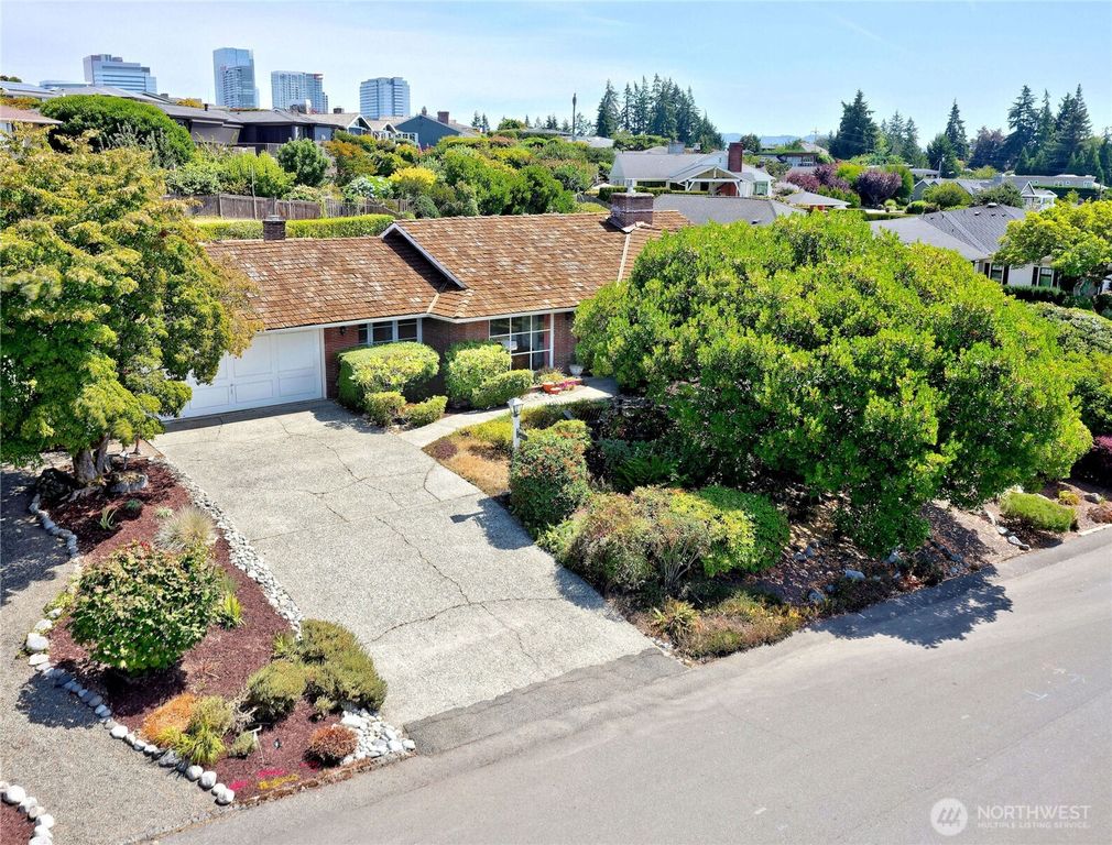 1012 Evergreen Drive, Bellevue, WA 98004