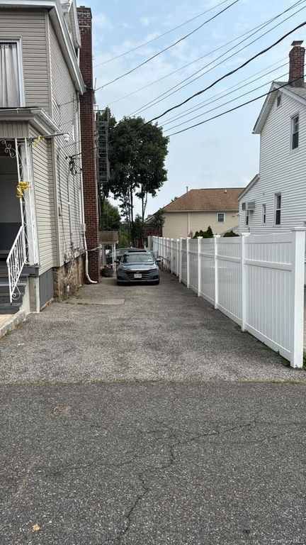 225 Edgewood Avenue, Yonkers, NY 10704 — photo 3