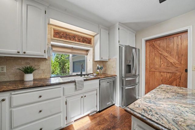 21120 Vista Amorosa Ct, Pine Grove, CA 95665