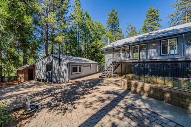 21120 Vista Amorosa Ct, Pine Grove, CA 95665