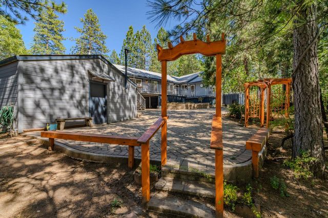 21120 Vista Amorosa Ct, Pine Grove, CA 95665