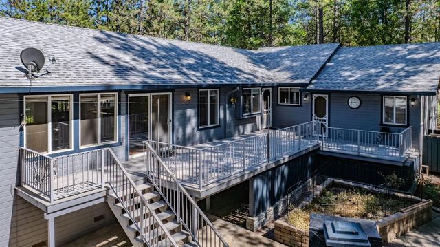 21120 Vista Amorosa Ct, Pine Grove, CA 95665