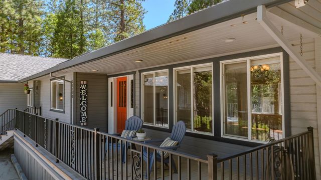 21120 Vista Amorosa Ct, Pine Grove, CA 95665