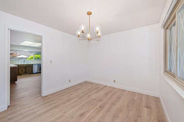 975 Sand Bar Cir, Carmichael, CA 95608