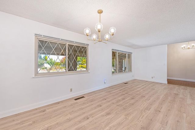 975 Sand Bar Cir, Carmichael, CA 95608
