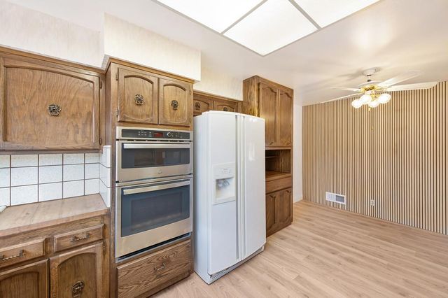 975 Sand Bar Cir, Carmichael, CA 95608