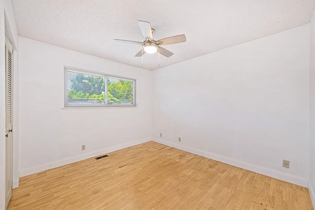 975 Sand Bar Cir, Carmichael, CA 95608
