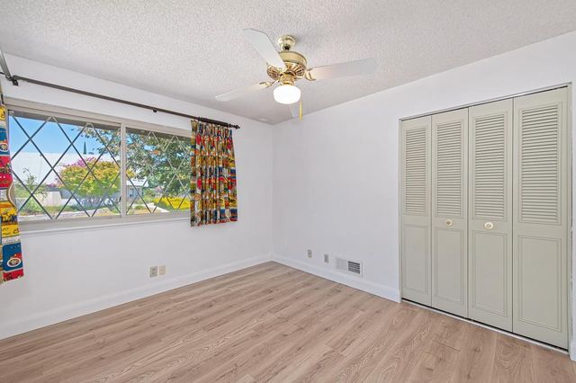 975 Sand Bar Cir, Carmichael, CA 95608
