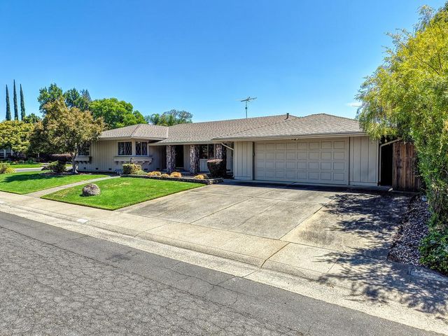 975 Sand Bar Cir, Carmichael, CA 95608