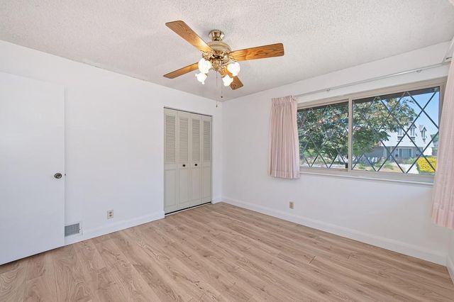 975 Sand Bar Cir, Carmichael, CA 95608