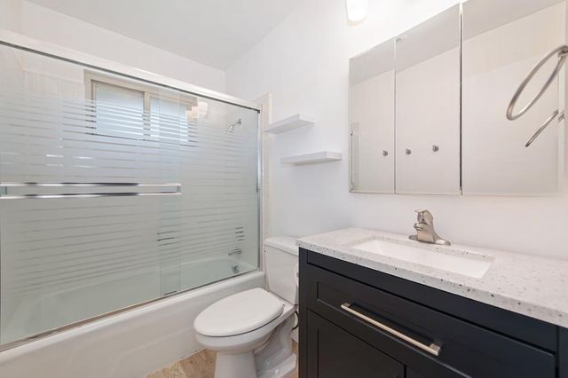 975 Sand Bar Cir, Carmichael, CA 95608