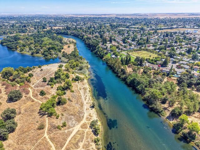 975 Sand Bar Cir, Carmichael, CA 95608