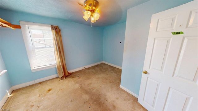 2046 Christian AVE, Chesapeake, VA 23324