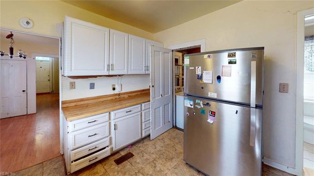2046 Christian AVE, Chesapeake, VA 23324