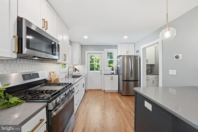 716 AUBURN AVE, Takoma Park, MD 20912