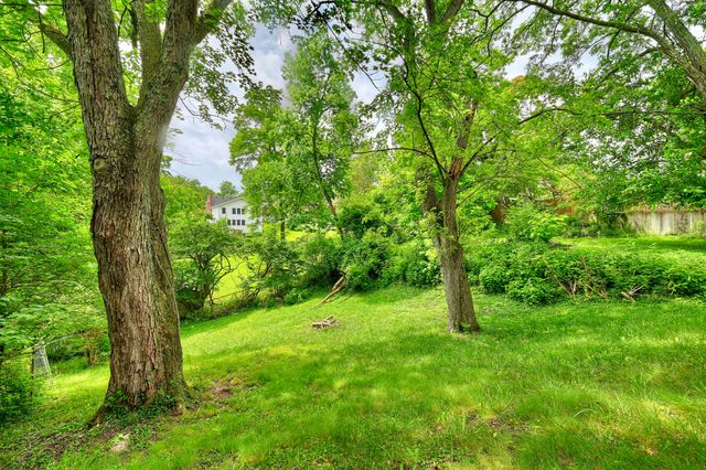 14 Von Zuben Court, Fort Thomas, KY 41075