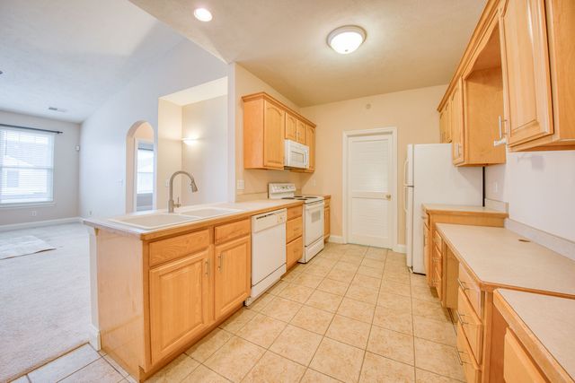 227 ADAMS POINTE BOULEVARD 3, Adams Twp, PA 16046