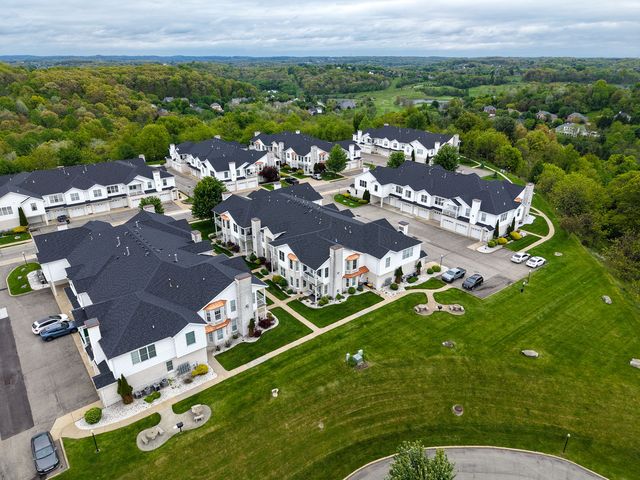 227 ADAMS POINTE BOULEVARD 3, Adams Twp, PA 16046