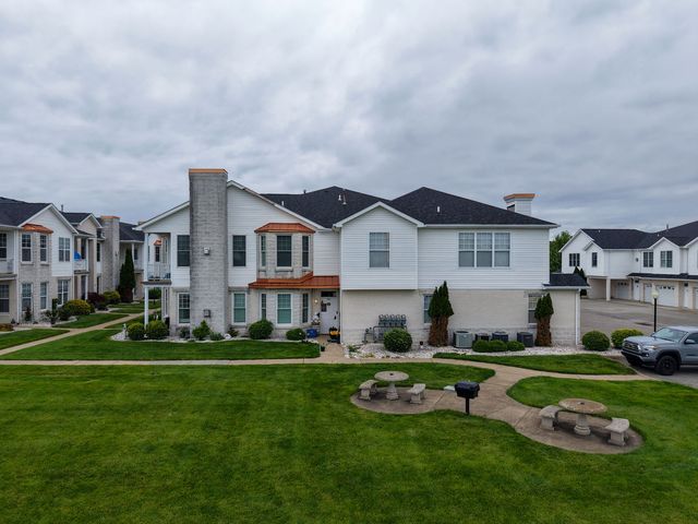 227 ADAMS POINTE BOULEVARD 3, Adams Twp, PA 16046