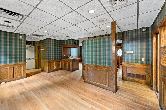 928 Mclaughlin Run Rd, Bridgeville, PA 15017