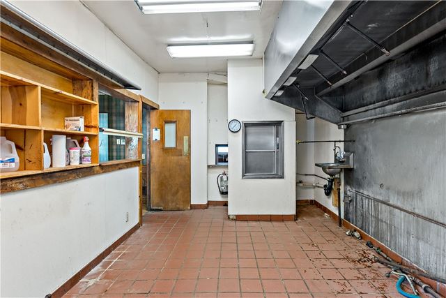 928 Mclaughlin Run Rd, Bridgeville, PA 15017