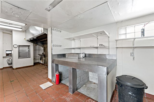 928 Mclaughlin Run Rd, Bridgeville, PA 15017