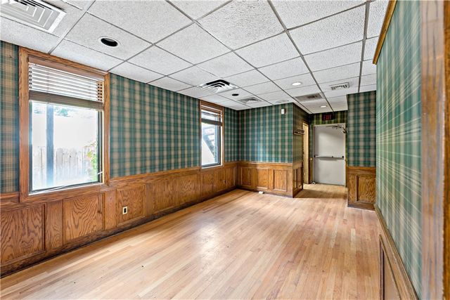 928 Mclaughlin Run Rd, Bridgeville, PA 15017