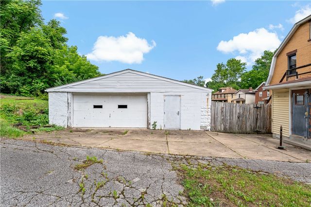 928 Mclaughlin Run Rd, Bridgeville, PA 15017