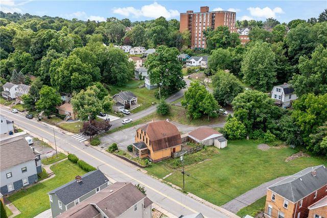 928 Mclaughlin Run Rd, Bridgeville, PA 15017