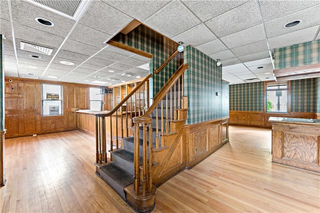 928 Mclaughlin Run Rd, Bridgeville, PA 15017