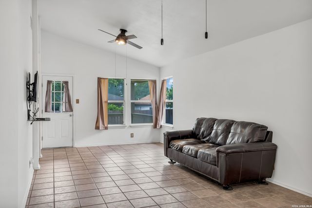 9306 GILLCROSS WAY, San Antonio, TX 78250