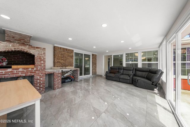 3571 SANDBURG Road, Jacksonville, FL 32277