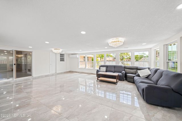 3571 SANDBURG Road, Jacksonville, FL 32277