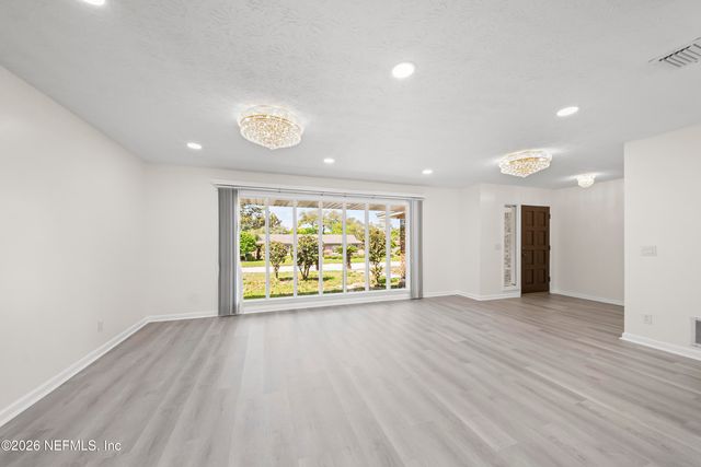 3571 SANDBURG Road, Jacksonville, FL 32277