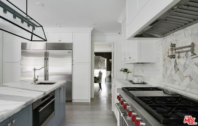 1214 Coldwater Canyon Drive, Beverly Hills, CA 90210