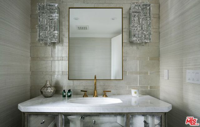 1214 Coldwater Canyon Drive, Beverly Hills, CA 90210