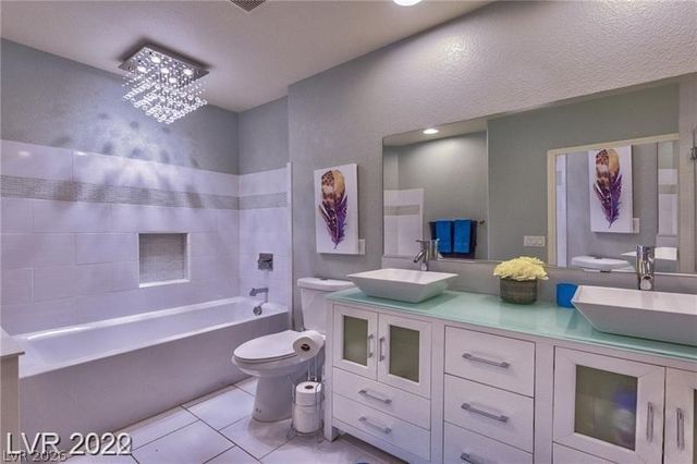 7067 Westpark Court, Las Vegas, NV 89147