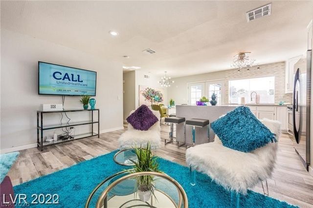 7067 Westpark Court, Las Vegas, NV 89147