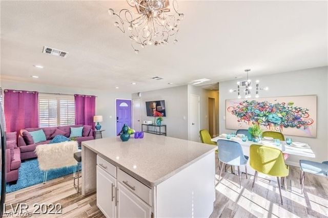 7067 Westpark Court, Las Vegas, NV 89147