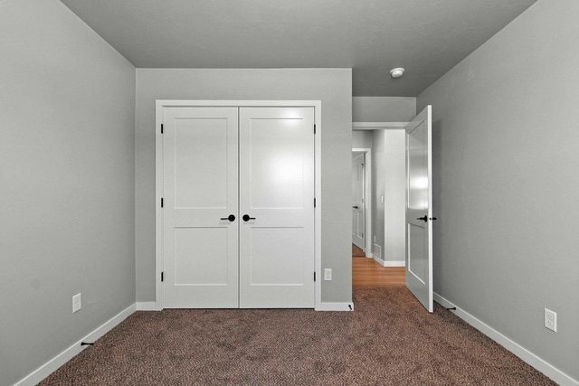 553 HORTON TERRACE, Hortonville, WI 54944