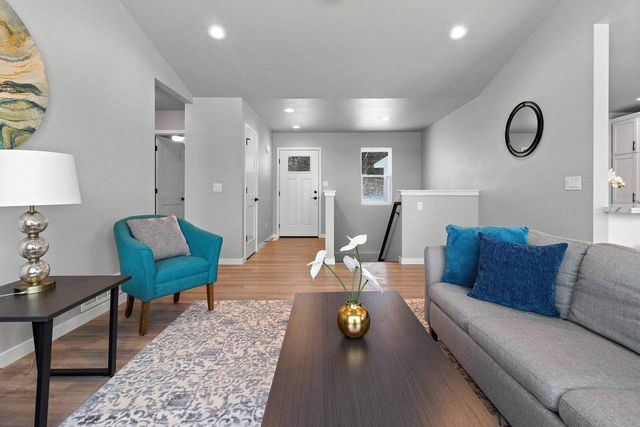 553 HORTON TERRACE, Hortonville, WI 54944