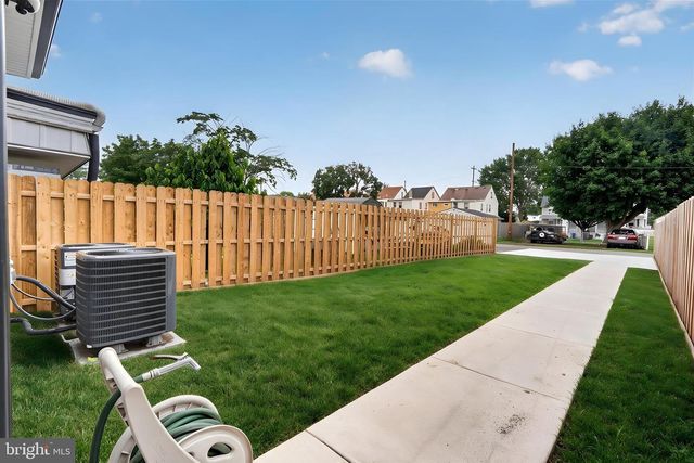 627 PINE ST, Bristol, PA 19007