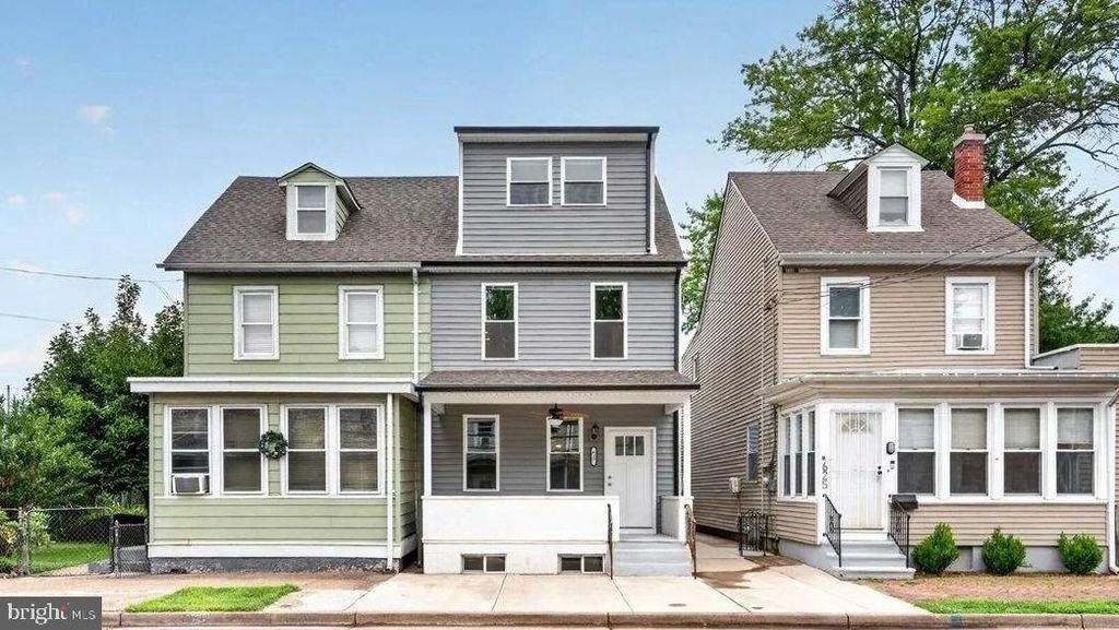627 PINE ST, Bristol, PA 19007