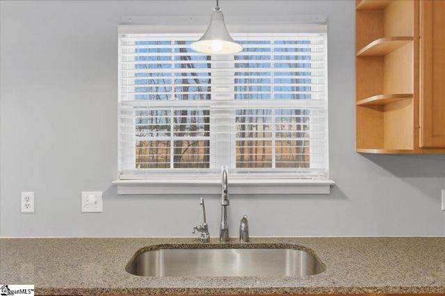 185 Commodore Drive, Duncan, SC 29334