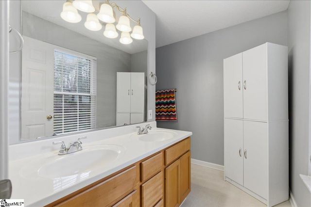 185 Commodore Drive, Duncan, SC 29334